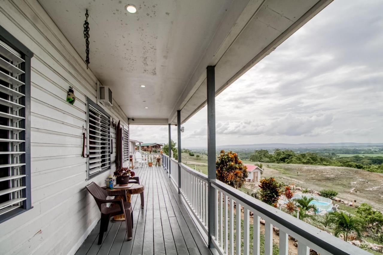 Mattea Vacation House At Bella Vue Estate Georgeville エクステリア 写真